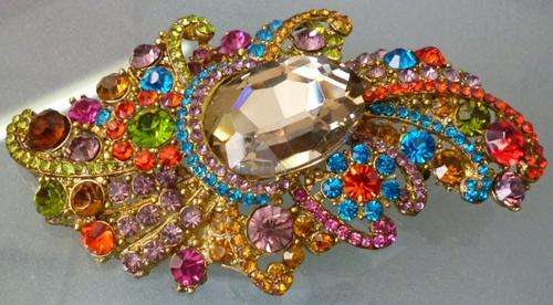 INTRICATE DETAIL DIAMANTE & RHINESTONE BROOCHE - 9.5cm X 5cm