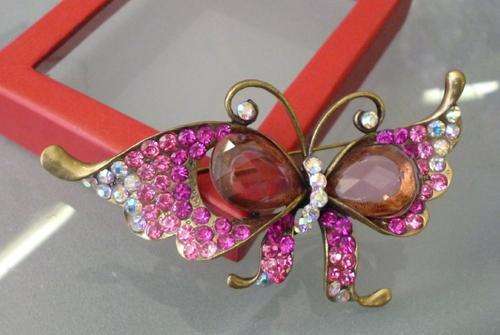 INTRICATE DETAIL DIAMANTE & RHINESTONE BROOCHE - 8.5cm X 5cm