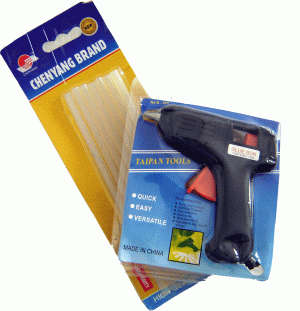 220V Craft Glue Gun + FREE Glue Sticks!!!