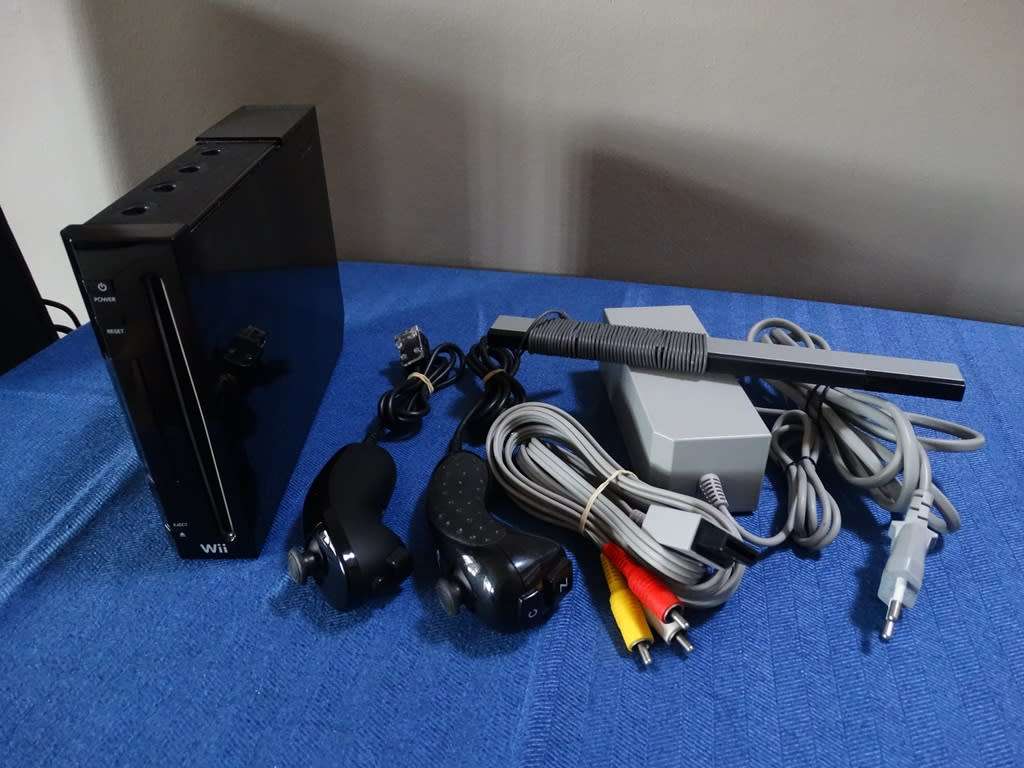 Nintendo Wii - For Parts or Repair