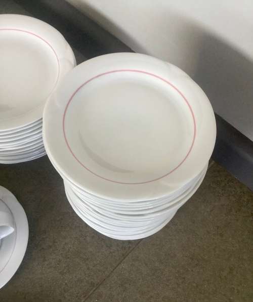 MASSIVE 137 Pc  ARZBERG CERAMIC SERVICE!! *STUNNING CONDITION* *VALUE R18000*