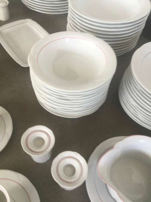 MASSIVE 137 Pc  ARZBERG CERAMIC SERVICE!! *STUNNING CONDITION* *VALUE R18000*