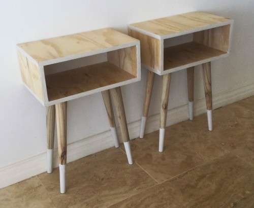 SET OF WOODEN WHITE TIPPED RUSTIC RETRO SIDE TABLE!