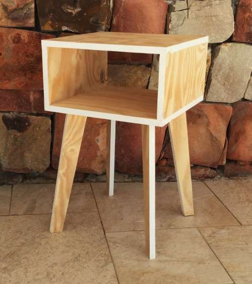 SCANDINAVIAN RETRO WOODEN SIDE TABLE!! *STYLISH IN ALL SURROUNDINGS*