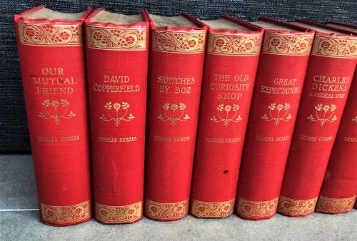 ANTIQUE 1904 COMPLETE 16 BOOK DICKENS SET!! *HIGHLY COLLECTIBLE* *RARE*