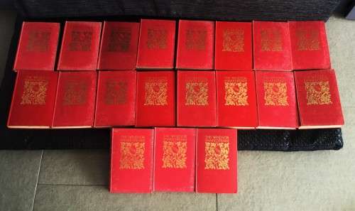 VINTAGE 19 BOOK COLLECTION OF THE WORKS OF SHAKESPEARE!! *COLLECTABLE*
