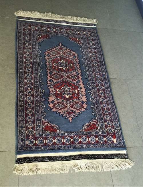 STUNNING MINT PERSIAN CARPET!! *EXQUSITE QUALITY AND CONDITION*