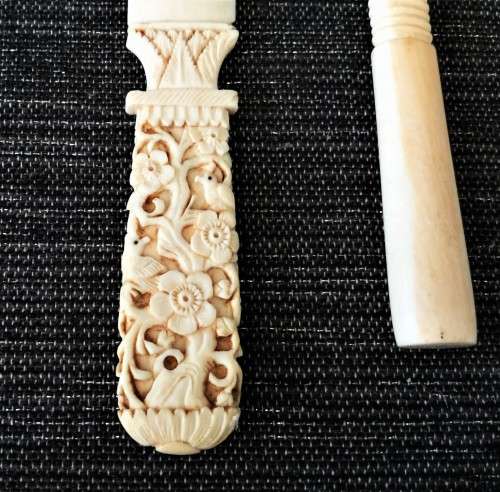 STUNNING PAIR OF BONE CARVED LETTER OPENERS!! *VALUALBLE*