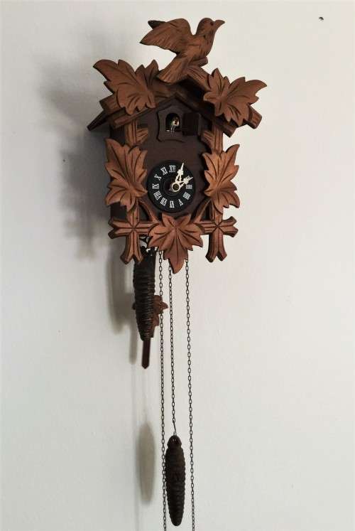 VINTAGE CUCKOO WALL CLOCK!