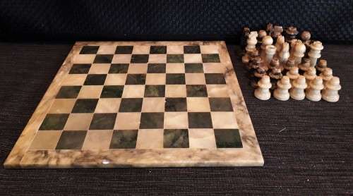 MARBLE & ONYX LARGE REGENCY CHESS SET! *VALUABLE*