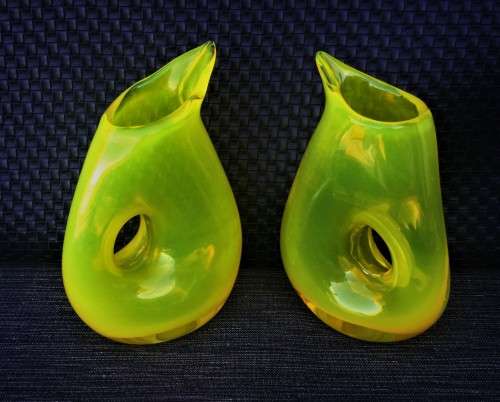PAIR OF POLS POTTEN COLLECTABLE GLASS JUGS!