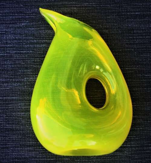 PAIR OF POLS POTTEN COLLECTABLE GLASS JUGS!