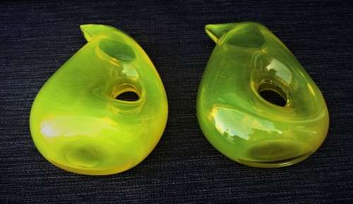 PAIR OF POLS POTTEN COLLECTABLE GLASS JUGS!