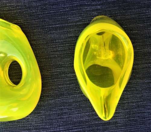 PAIR OF POLS POTTEN COLLECTABLE GLASS JUGS!