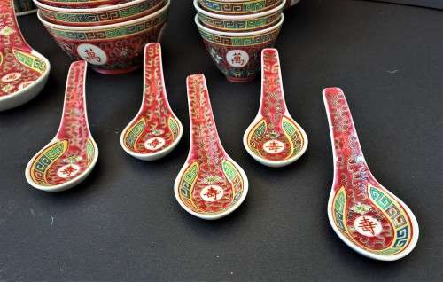 STUNNING HAND-PAINTED CHINESE CERAMIC SERVICE!