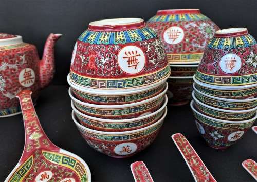 STUNNING HAND-PAINTED CHINESE CERAMIC SERVICE!