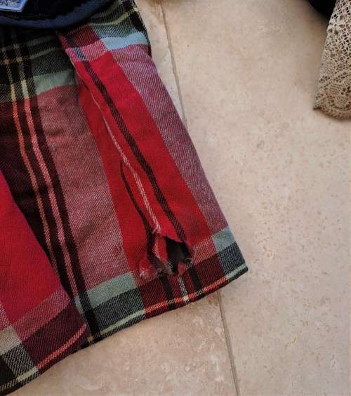 ANTIQUE SCOTTISH CHILD`S KILT, SOLID SILVER MEDAL + ACCESSORIES!