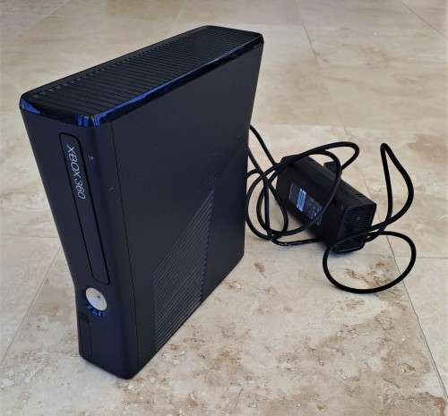 XBOX 360 CONSOLE!