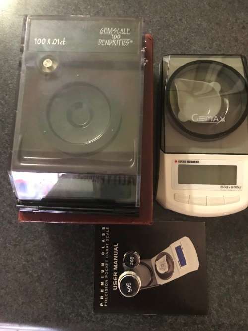 Diamond Tester and Scales Plus 200x Digital Microscope as per photos