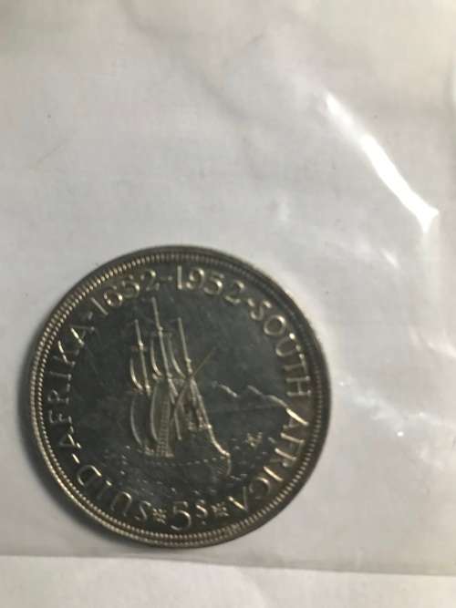 1952 5 Sillings 28g of 50% Silver as per Photo`s