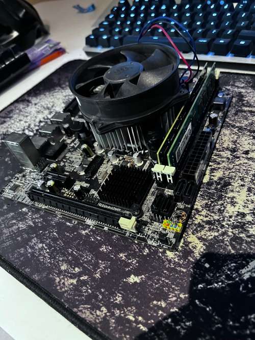 8GB i5 2400 tBit H61 Motherboard CPU RAM COMBO