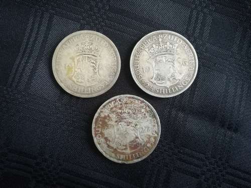 9 x 2.5 Shillings... 1924, 26, 27, 28, 29, 30, 32, 33, 34... As a lot.. Check condition