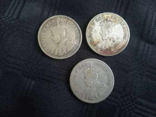 9 x 2.5 Shillings... 1924, 26, 27, 28, 29, 30, 32, 33, 34... As a lot.. Check condition