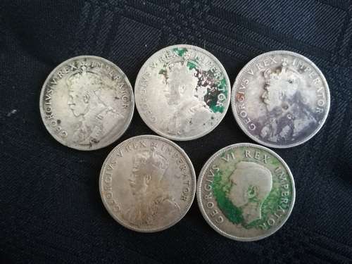 5 x SA 2 Shillings... 1924, 28, 32, 36, 37... As a lot.. Check condition