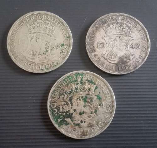 30 x SA 2.5 Shillings... As a lot.. Check pictures and condition