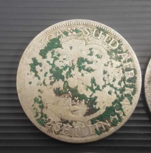 19 x SA 2 Shillings... As a lot.. Check pictures and condition