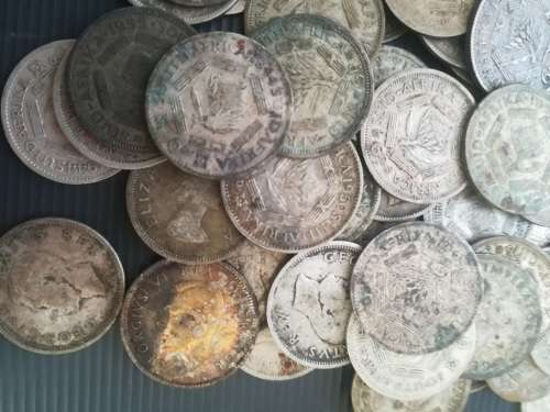 60 x SA 6 pence.. 1937 upwards.. As a lot...