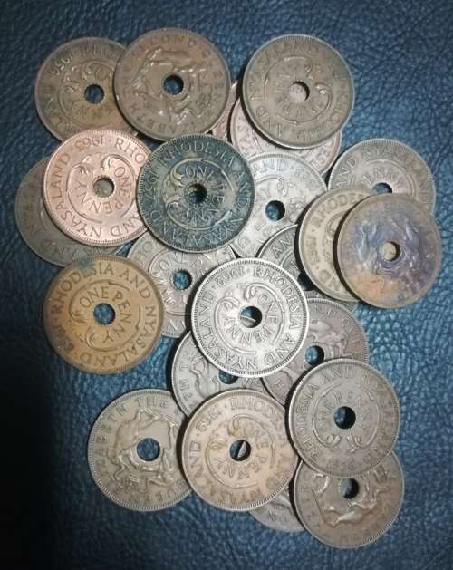 24 x Rhodesia & Nyasaland 1 Penny.. As a lot