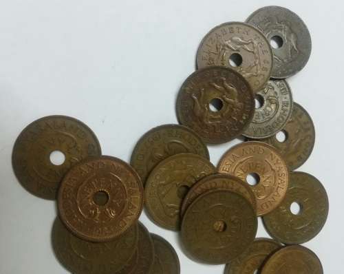 19 x Rhodesia & Nyasaland 1 Penny and 7 x S.Rhodesia 1 Penny... As a lot