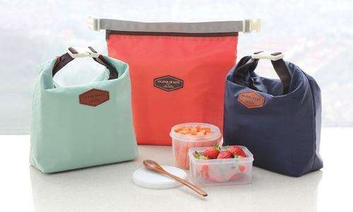 SET OF 3 THERMAL LUNCH BAGS - RED, LIGHT BLUE AND TURQUOISE