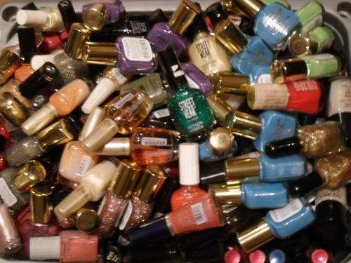 25 PIECE TOP BRAND NAIL POLISH LOT