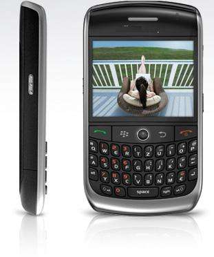 ** 24 HOUR DELIVERY** NEW 8900 DUAL SIM, TV, RADIO, JAVA, MXIT, YAHOO MESSENGER CELLPHONE