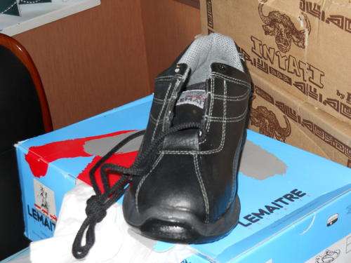 Unisex leather shoes