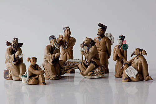 Chinese Mudmen 2.5x2x7 and 3.5x4x5cm, unglazed