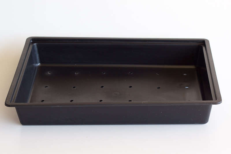 Large plastic cutting or seedling tray, 35cm x 48cm