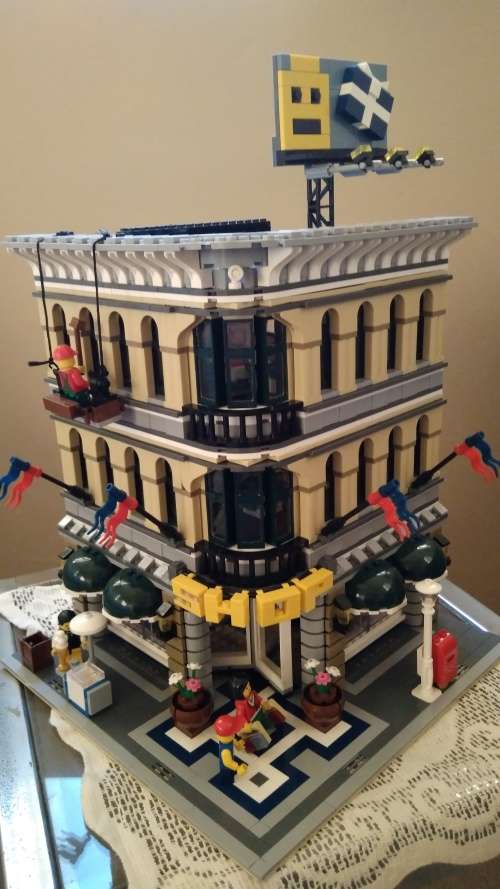 Lepin Set 15005 - Grand Emporium