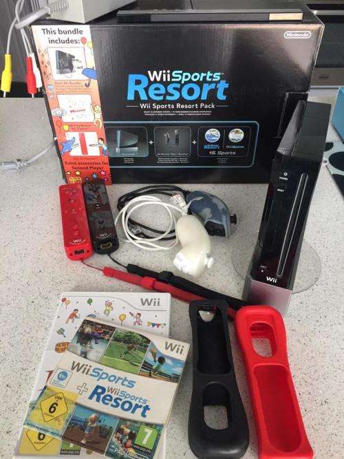 Nintendo Wii Console + 12 Games