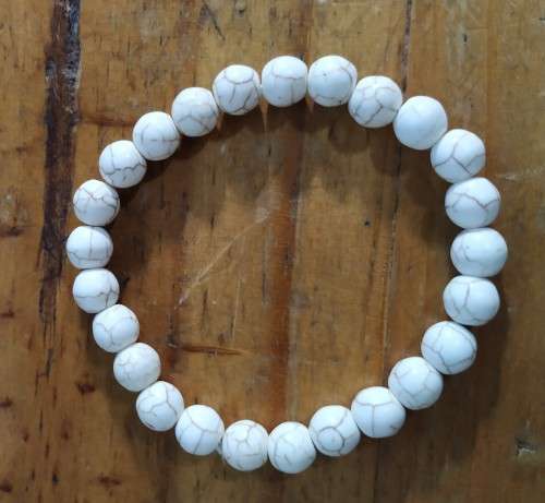 Créme Howlite Beaded Bracelet - 8mm