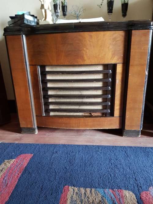 Antique Cross Cut Wall Nut Radio