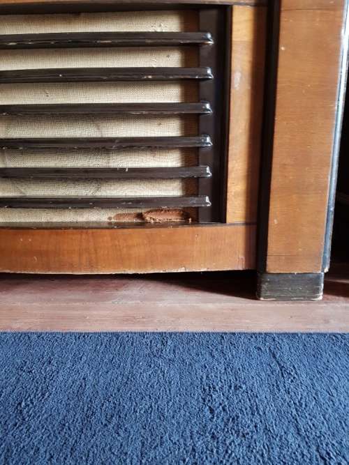 Antique Cross Cut Wall Nut Radio