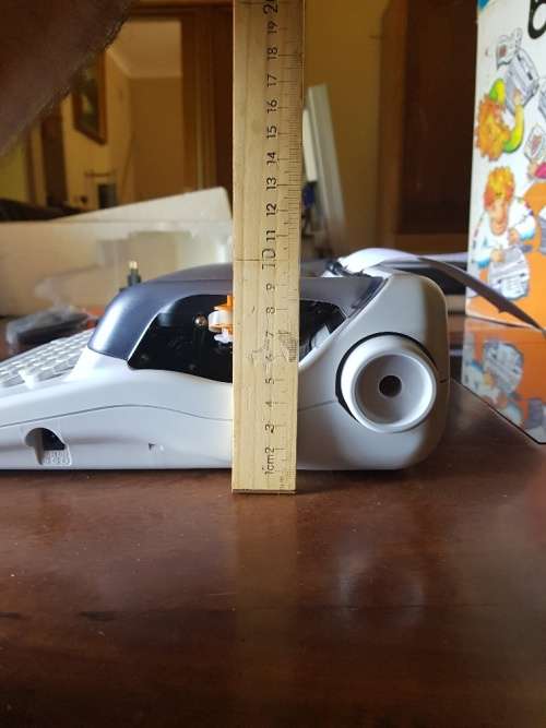 Brother handy typewriter uses batteries or electricity