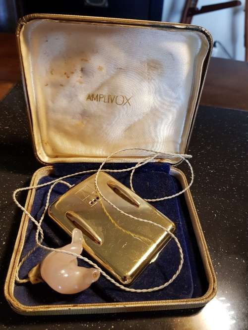 Vintage Amplivox hearing aid in original case