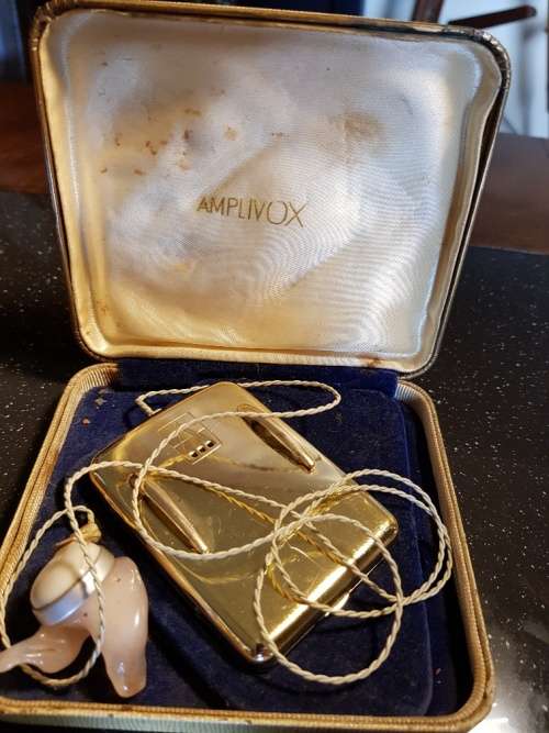 Vintage Amplivox hearing aid in original case