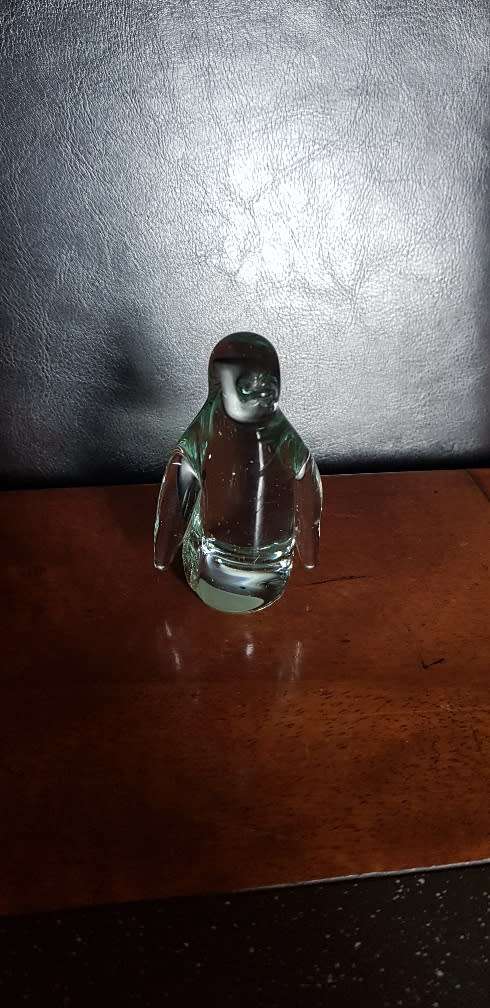 Ngwenya Glass Penguin Figurine 7 cm Tall