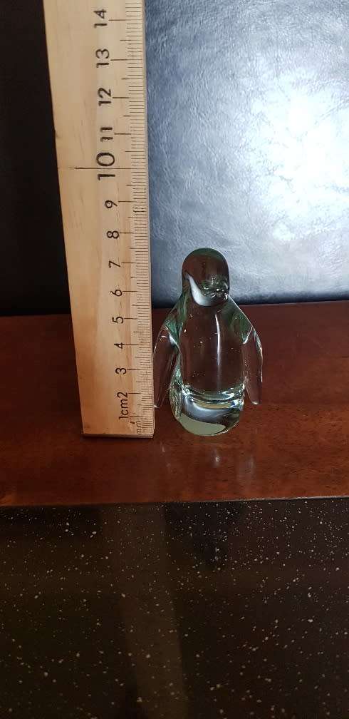 Ngwenya Glass Penguin Figurine 7 cm Tall