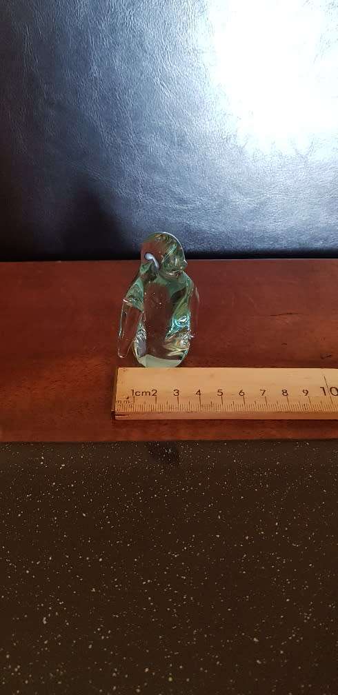 Ngwenya Glass Penguin Figurine 7 cm Tall
